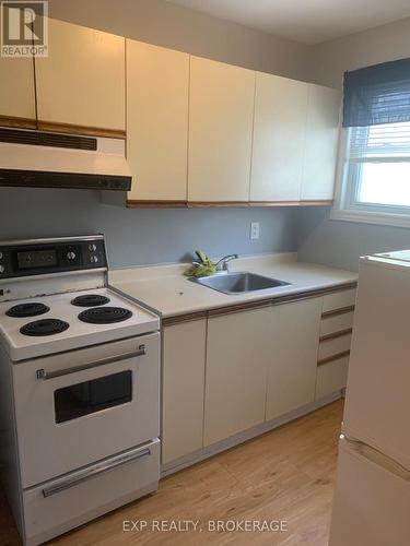 624-626 Division Street, Kingston (East Of Sir John A. Blvd), ON - Indoor Photo Showing Kitchen