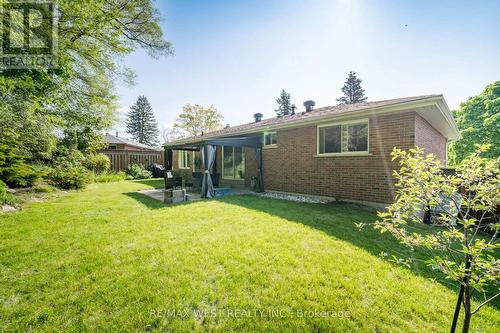 127 Weir Crescent, Toronto, ON - Outdoor With Exterior