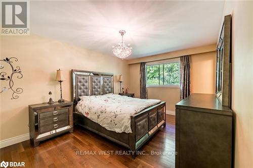 127 Weir Crescent, Toronto, ON - Indoor Photo Showing Bedroom