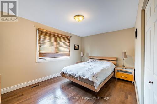 127 Weir Crescent, Toronto, ON - Indoor Photo Showing Bedroom