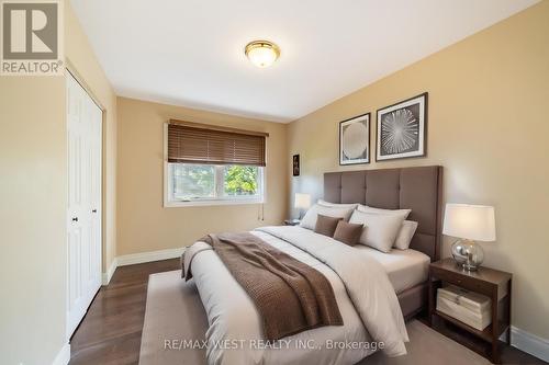 127 Weir Crescent, Toronto, ON - Indoor Photo Showing Bedroom