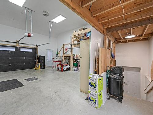 Garage - 239  - 241 Rue De La Rivière, Bedford - Ville, QC - Indoor Photo Showing Garage