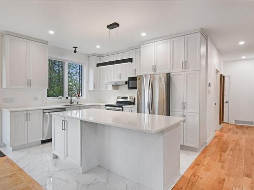 Cuisine - 239  - 241 Rue De La Rivière, Bedford - Ville, QC - Indoor Photo Showing Kitchen With Upgraded Kitchen