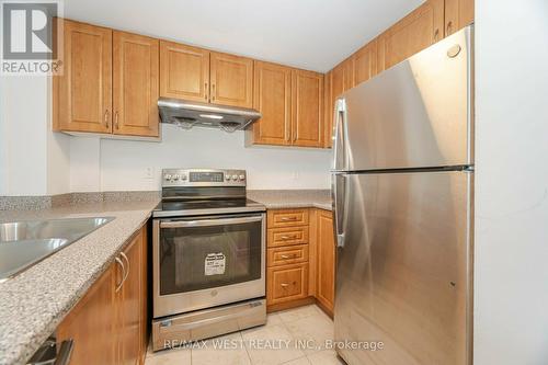 2034 - 3043 Finch Avenue, Toronto, ON - Indoor Photo Showing Kitchen