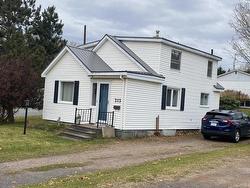 215 KING Street  Truro, NS B2N 3L5