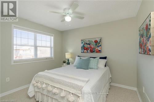 852 Luxton Drive, Milton, ON - Indoor Photo Showing Bedroom