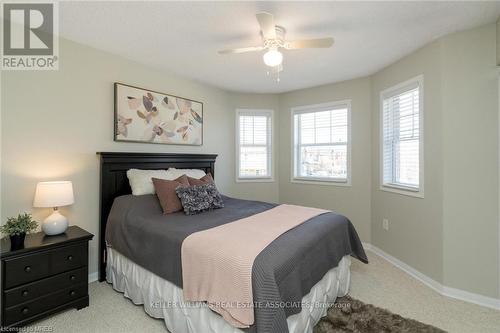 852 Luxton Drive, Milton, ON - Indoor Photo Showing Bedroom