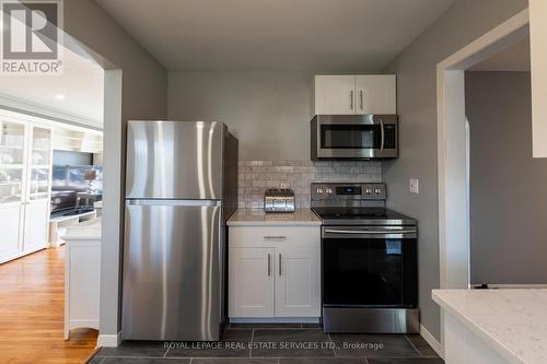 5 Montcalm Street, St. Thomas, ON - Indoor Photo Showing Kitchen With Stainless Steel Kitchen