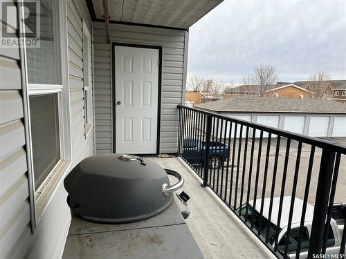 207 505 Bannerman Street, Weyburn, SK - Outdoor With Balcony With Exterior