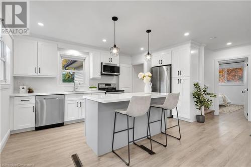 84 Weber Street S, Waterloo, ON - Indoor Photo Showing Kitchen With Stainless Steel Kitchen With Upgraded Kitchen