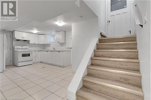 84 Weber Street S, Waterloo, ON - Indoor Photo Showing Kitchen