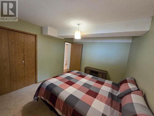 1382 Cypress Drive, Sparwood, BC - Indoor Photo Showing Bedroom