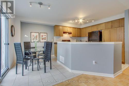 45 Laurelhurst Crescent, Vaughan, ON - Indoor Photo Showing Kitchen