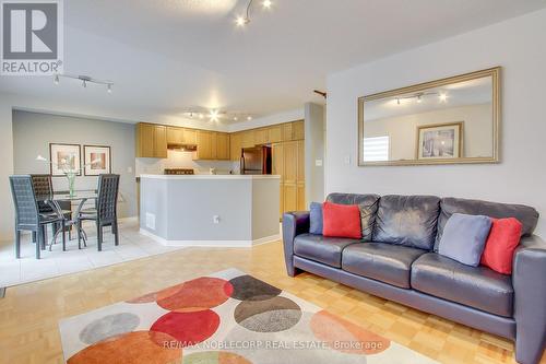 45 Laurelhurst Crescent, Vaughan, ON - Indoor Photo Showing Living Room