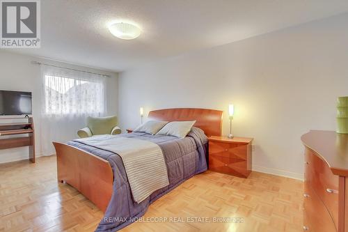 45 Laurelhurst Crescent, Vaughan, ON - Indoor Photo Showing Bedroom