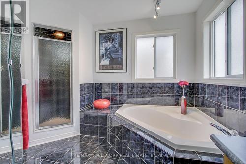 45 Laurelhurst Crescent, Vaughan, ON - Indoor Photo Showing Bathroom