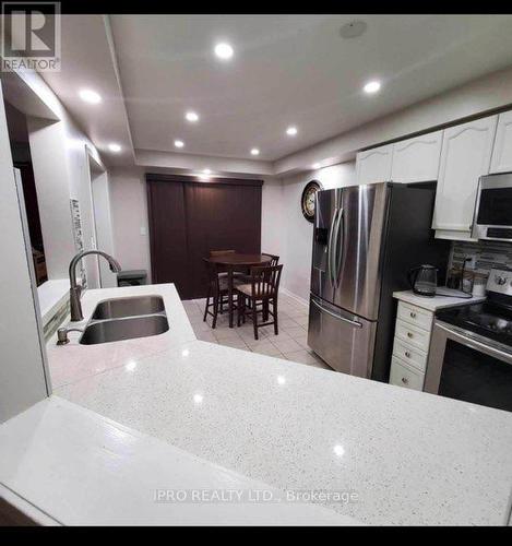 803 Ferguson Drive, Milton, ON - Indoor Photo Showing Kitchen With Double Sink