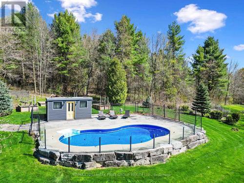 457 Wilson Drive, Hamilton Township, ON - Outdoor With In Ground Pool With Backyard