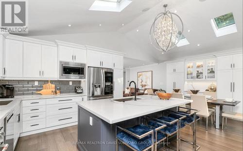 96 King High Avenue, Toronto, ON - Indoor Photo Showing Kitchen With Upgraded Kitchen