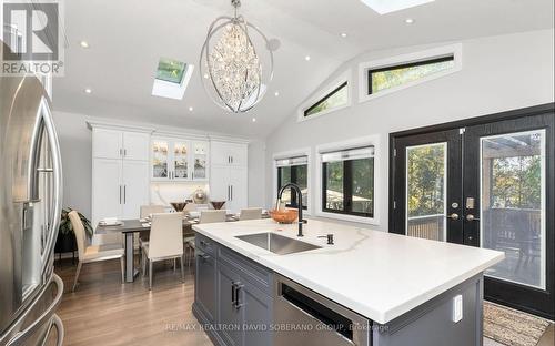 96 King High Avenue, Toronto, ON - Indoor Photo Showing Kitchen