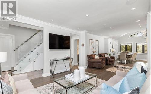 96 King High Avenue, Toronto, ON - Indoor Photo Showing Living Room