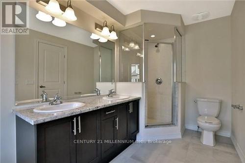 9 Talence Drive, Hamilton, ON - Indoor Photo Showing Bathroom