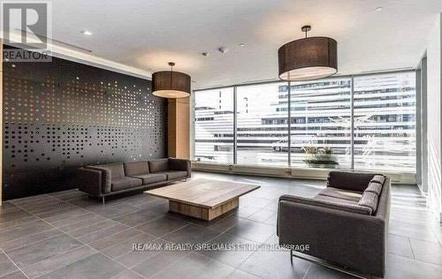 1116 - 2520 Eglinton Avenue W, Mississauga, ON - Indoor