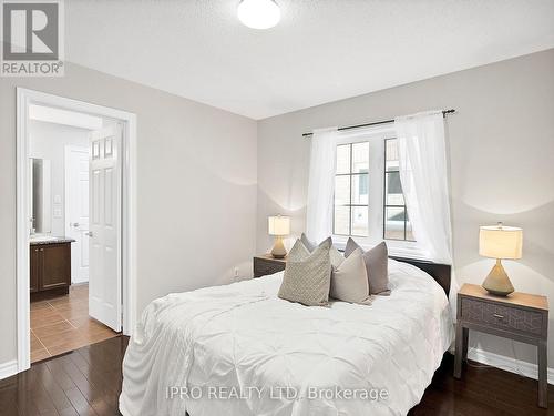 15 Oakhaven Road, Brampton, ON - Indoor Photo Showing Bedroom