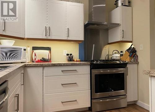 4045 Vale Avenue, Grand Forks, BC - Indoor Photo Showing Kitchen