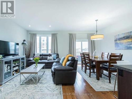 1043 Oakcrossing Gate, London, ON - Indoor Photo Showing Living Room