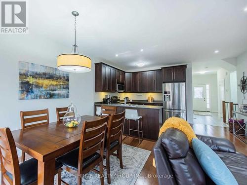 1043 Oakcrossing Gate, London, ON - Indoor Photo Showing Dining Room