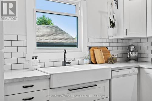 2 Nickerson Avenue N, St. Catharines (442 - Vine/Linwell), ON - Indoor Photo Showing Kitchen With Double Sink