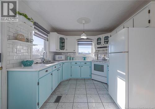 2983 Chiasson, Caraquet, NB - Indoor Photo Showing Kitchen