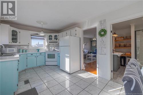 2983 Chiasson, Caraquet, NB - Indoor Photo Showing Kitchen