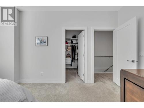 115 Wyndham Crescent Unit# 27, Kelowna, BC - Indoor Photo Showing Bedroom