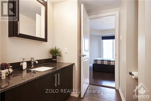 801 - 242 Rideau Street, Ottawa, ON - Indoor Photo Showing Bathroom