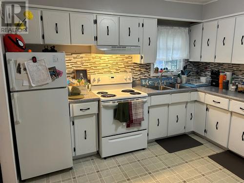 3 Poplar Drive, Stephenville, NL - Indoor Photo Showing Kitchen With Double Sink