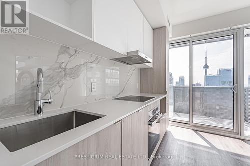 6811 - 138 Downes Street, Toronto, ON - Indoor Photo Showing Kitchen