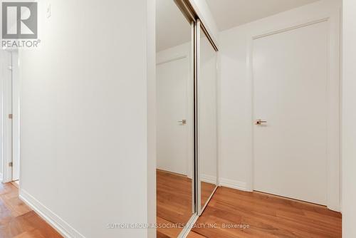 413 - 835 St Clair Avenue W, Toronto, ON - Indoor Photo Showing Other Room