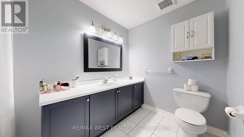 201 - 1995 Royal Road, Pickering, ON - Indoor Photo Showing Bathroom