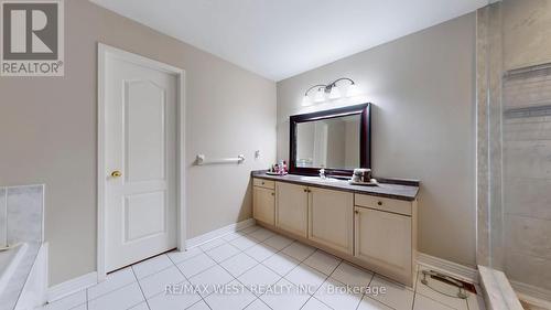 201 - 1995 Royal Road, Pickering, ON - Indoor Photo Showing Bathroom