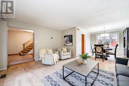 167 Woodlane Court, Oshawa, ON - Indoor Photo Showing Living Room