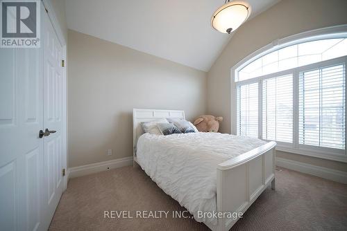 1895 Concession 4 Road, Niagara-On-The-Lake, ON - Indoor Photo Showing Bedroom