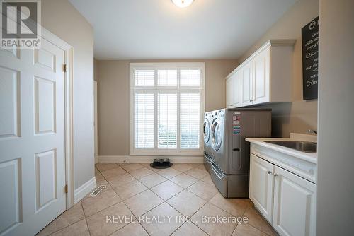 1895 Concession 4 Road, Niagara-On-The-Lake, ON - Indoor Photo Showing Laundry Room