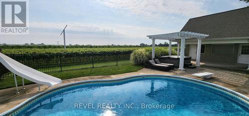 1895 Concession 4 Road, Niagara-On-The-Lake, ON - Outdoor With In Ground Pool