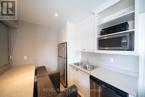 1895 Concession 4 Road, Niagara-On-The-Lake, ON - Indoor Photo Showing Kitchen With Double Sink