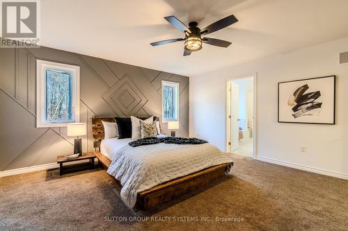 9 Whitton Drive, Brantford, ON - Indoor Photo Showing Bedroom