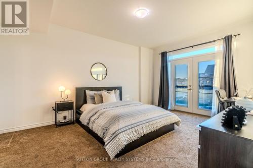 9 Whitton Drive, Brantford, ON - Indoor Photo Showing Bedroom