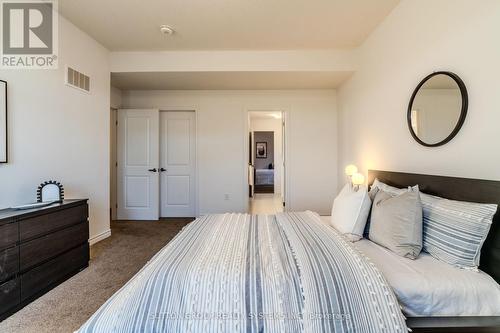 9 Whitton Drive, Brantford, ON - Indoor Photo Showing Bedroom