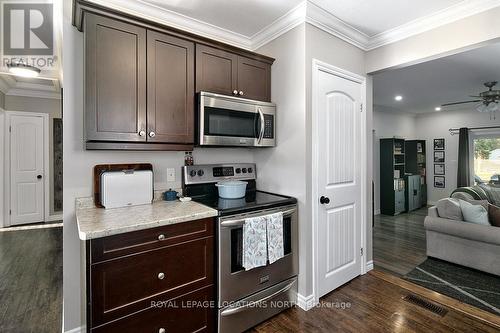 879 15Th Street W, Georgian Bluffs, ON - Indoor Photo Showing Kitchen